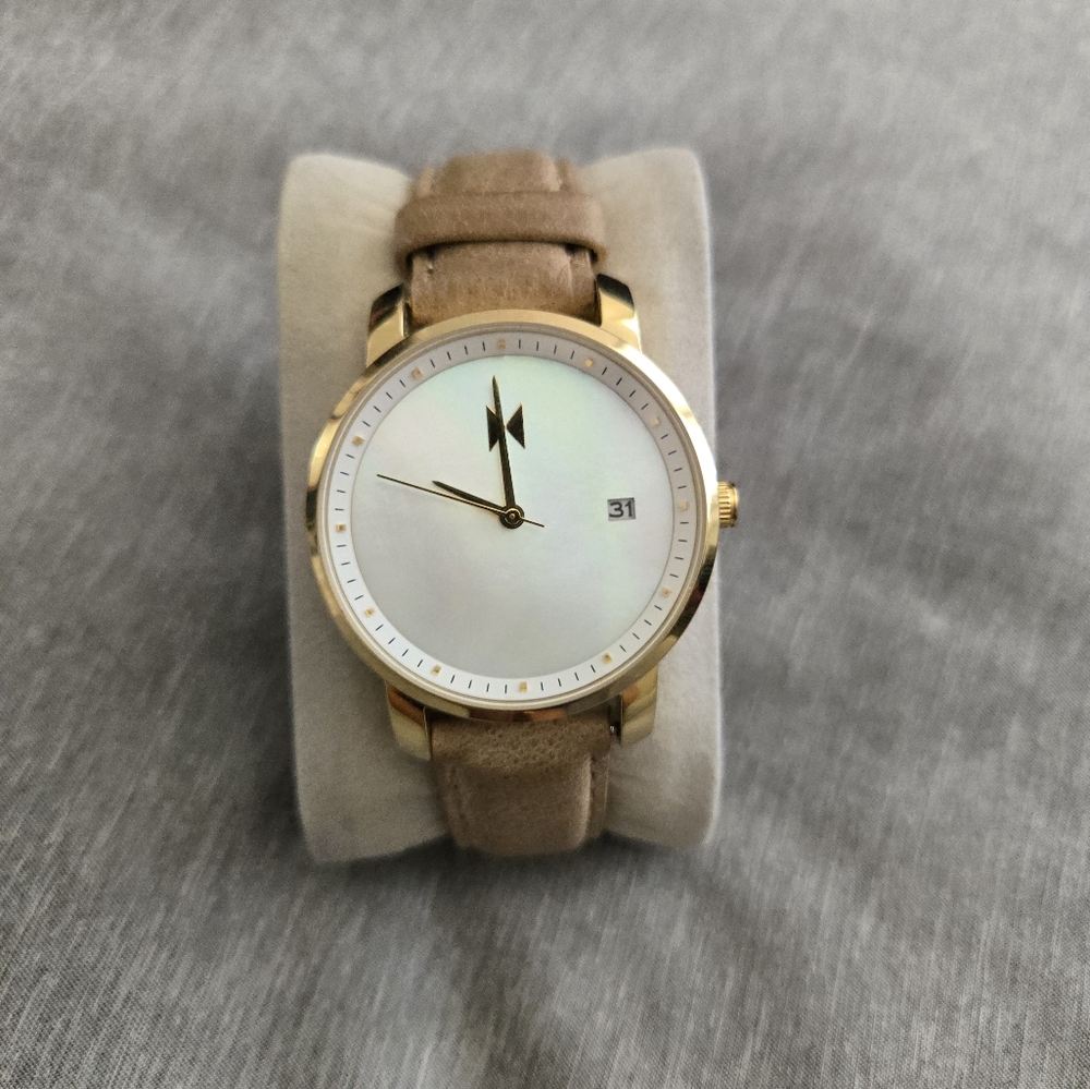 Womens MVMT watch